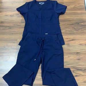 Grey’s Anatomy x Barco Scrubs Navy S Top/XSP Pant